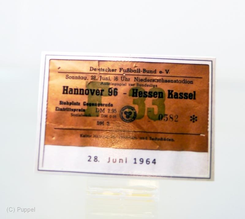 J030 P8720957a.jpg
